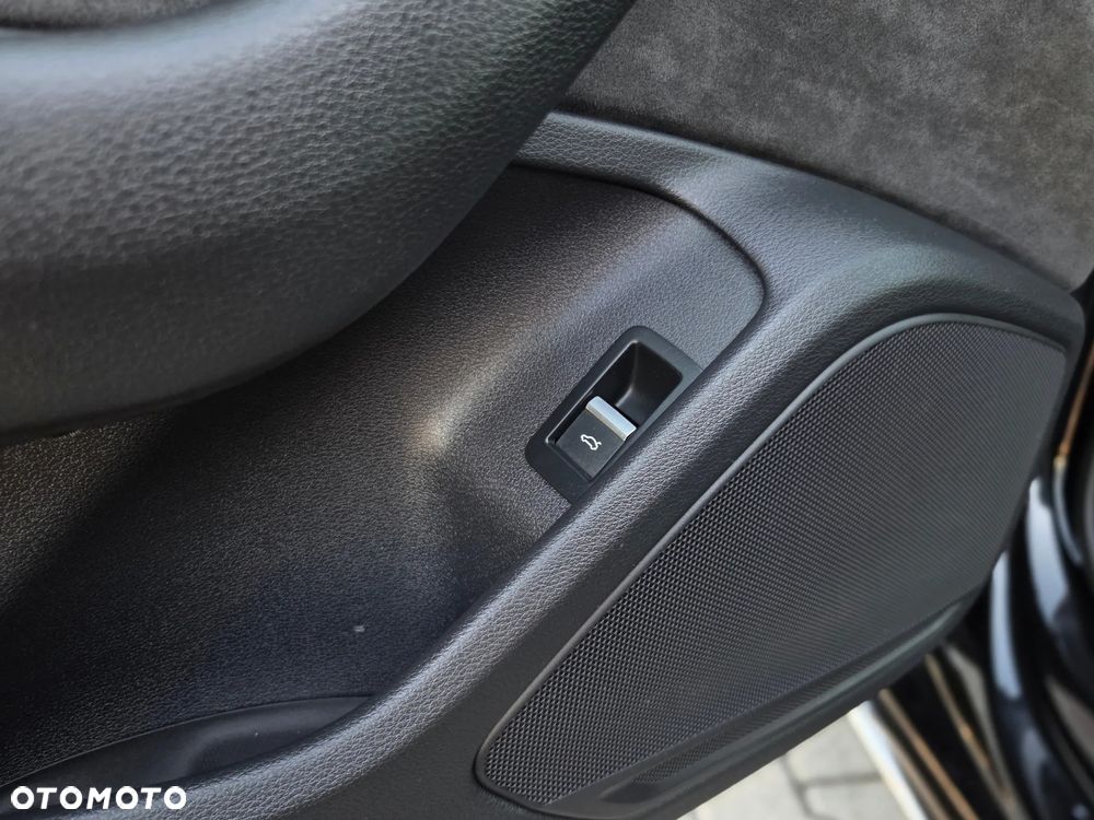 Audi A4 Avant 2.0 TDI S tronic quattro sport - 26