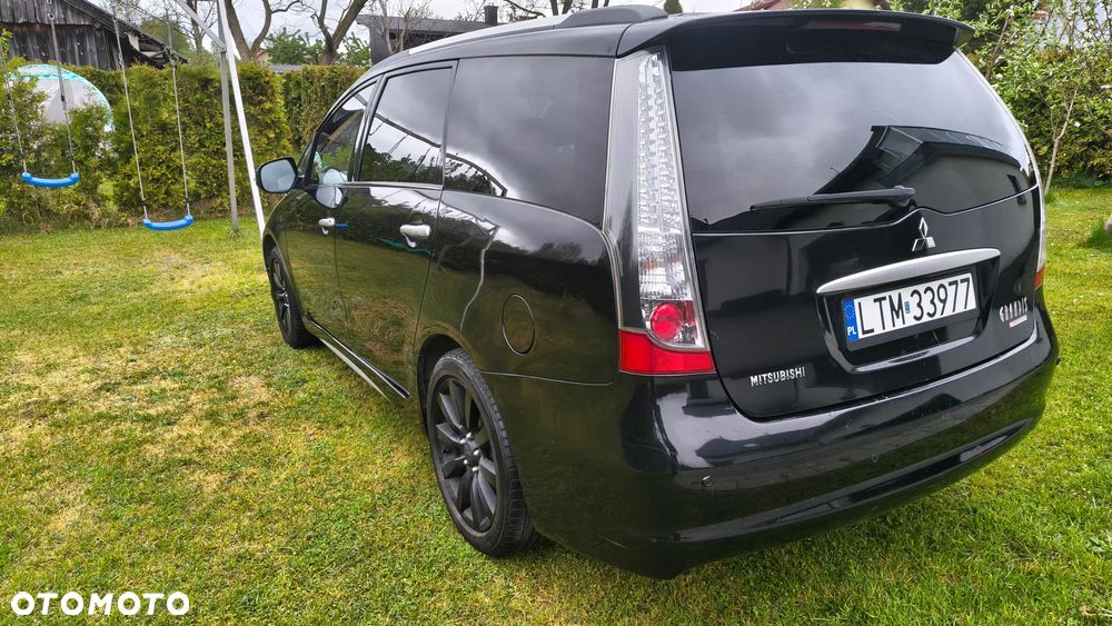 Mitsubishi Grandis - 5