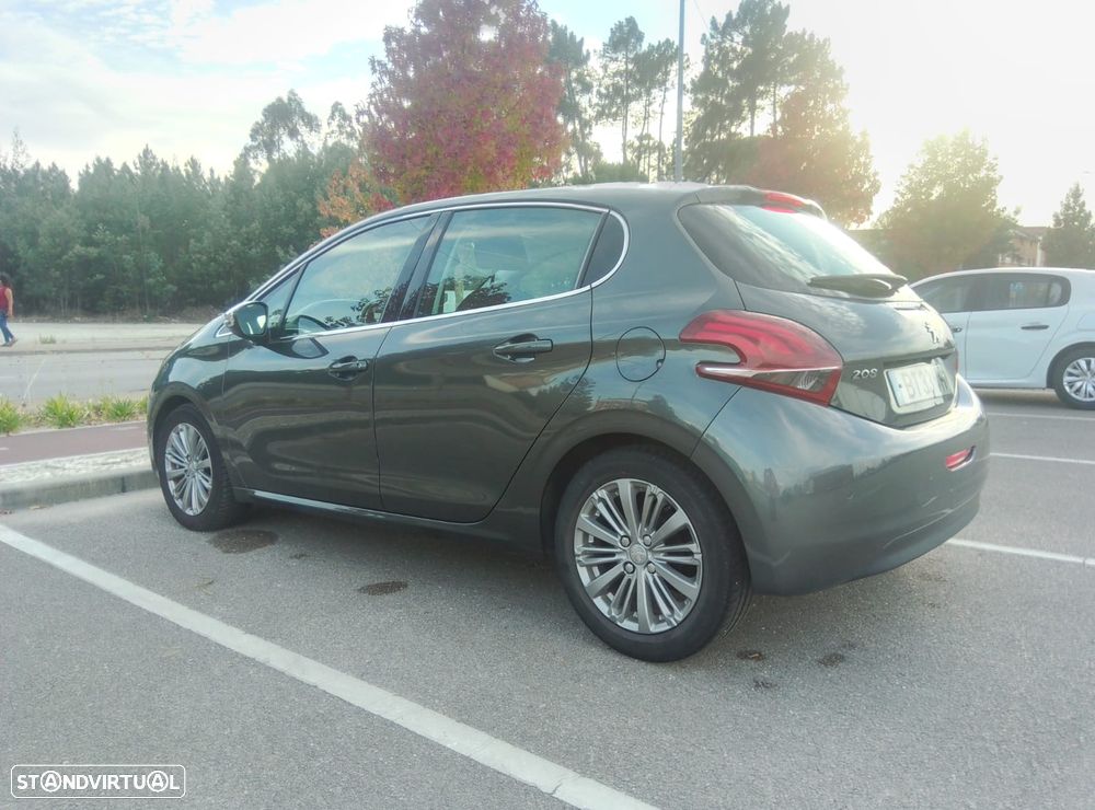 Peugeot 208 PureTech 82 Start & Stop Allure - 3