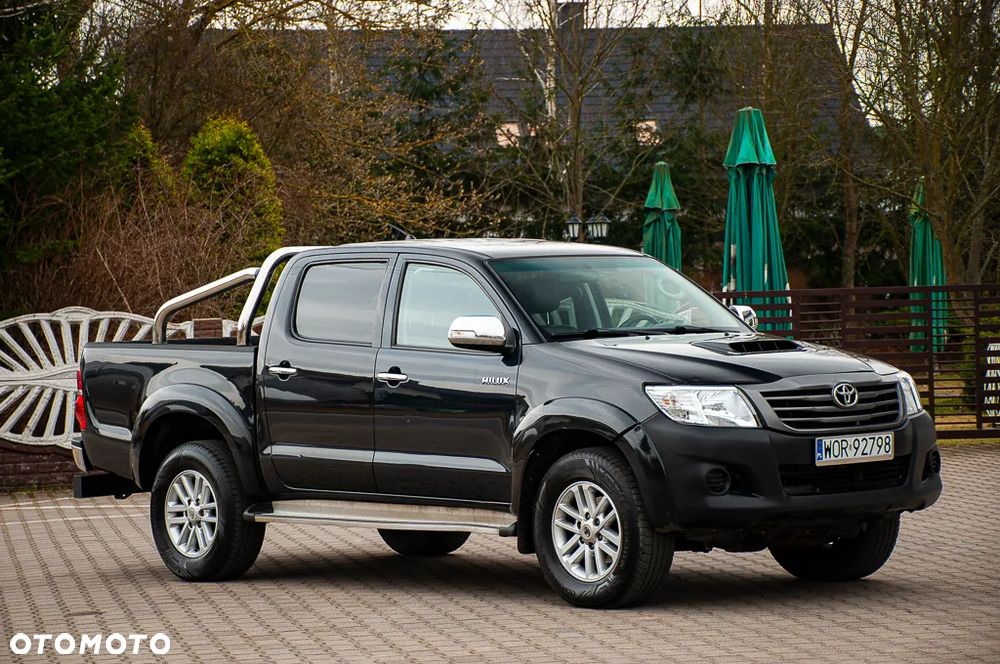 Toyota Hilux 3.0 D-4D Invincible - 18