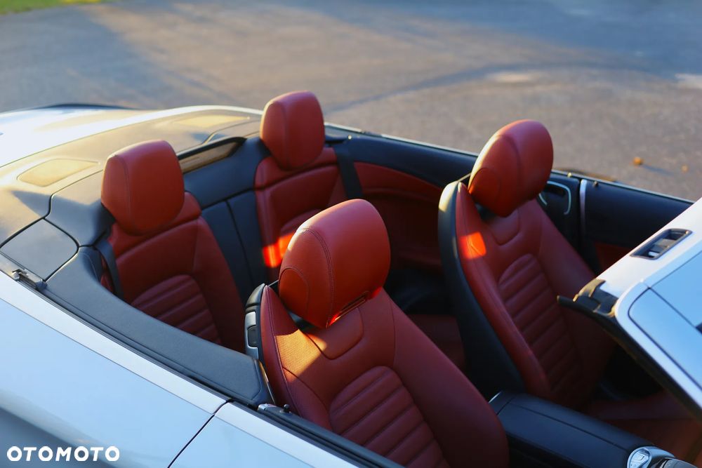 Mercedes-Benz Klasa C AMG 43 Cabrio 4Matic AMG Speedshift TCT 9G - 17