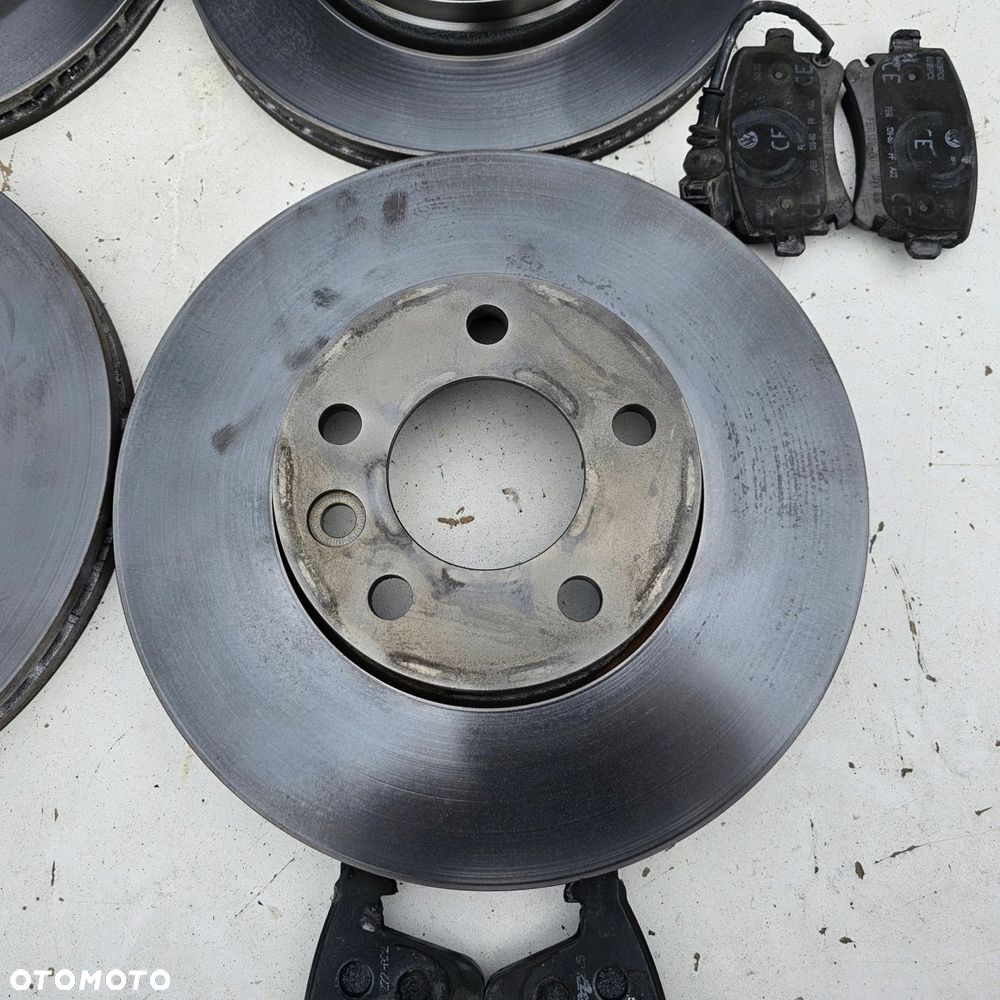 VW T6 tarcza tarcze klocki hamulcowe przód + tył IGŁA KOMPLET ORYGINAŁ - 4