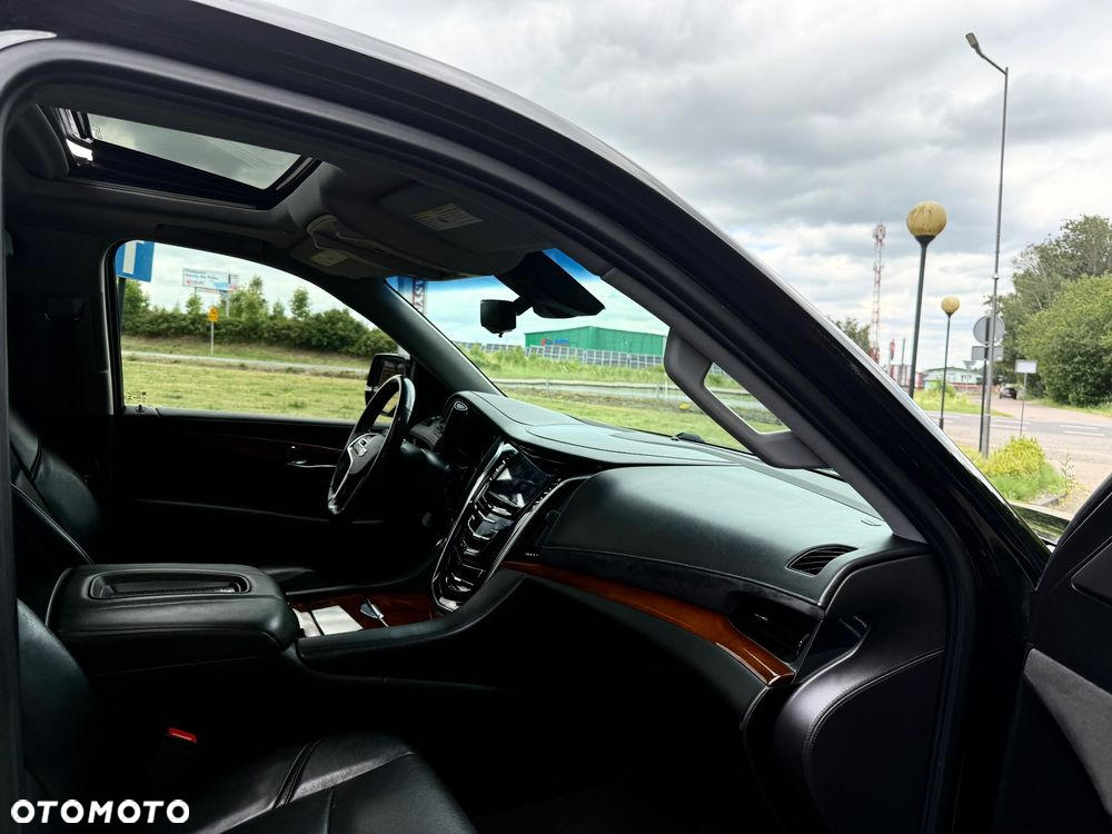 Cadillac Escalade ESV 6.2 V8 AWD AT Platinum - 9