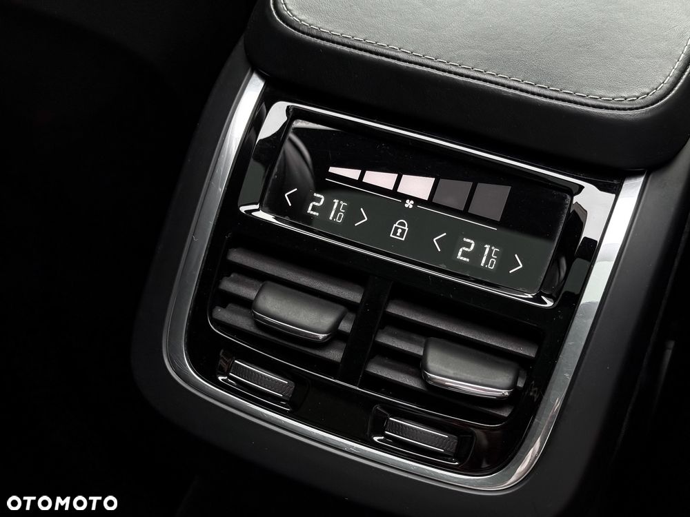 Volvo V90 D5 AWD Geartronic R Design - 36
