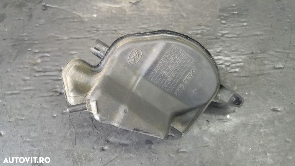 rezervor vacuum 1.6 hdi 9hz citroen c4 - 1