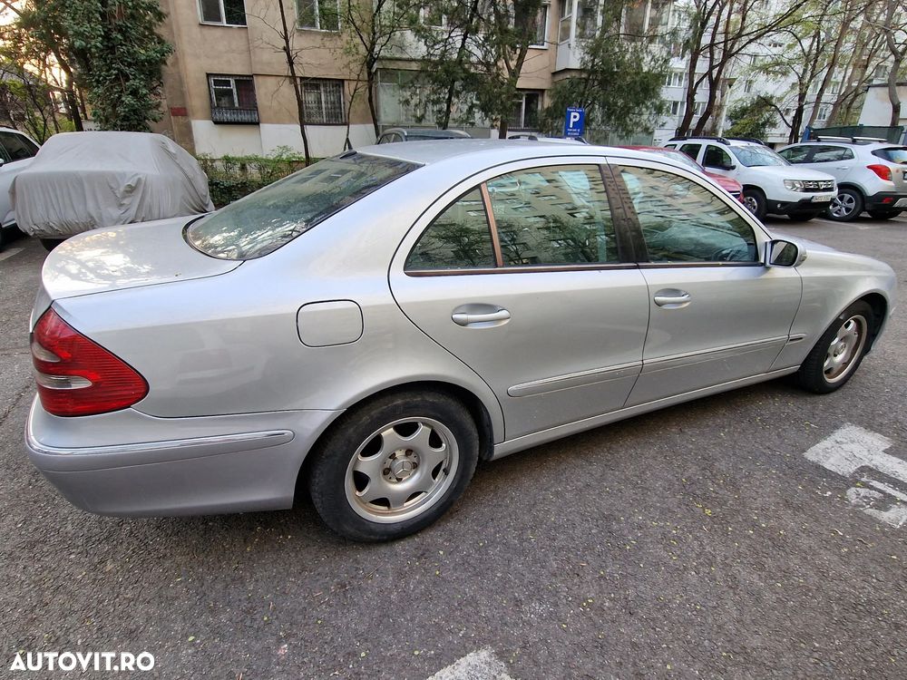 Mercedes-Benz E - 4