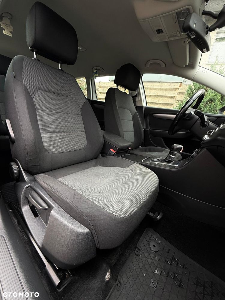 Volkswagen Passat 2.0 Blue TDI DSG SCR Comfortline - 24
