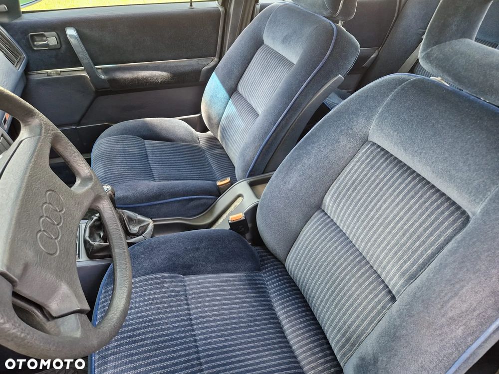 Audi 200 2.2 Turbo - 12