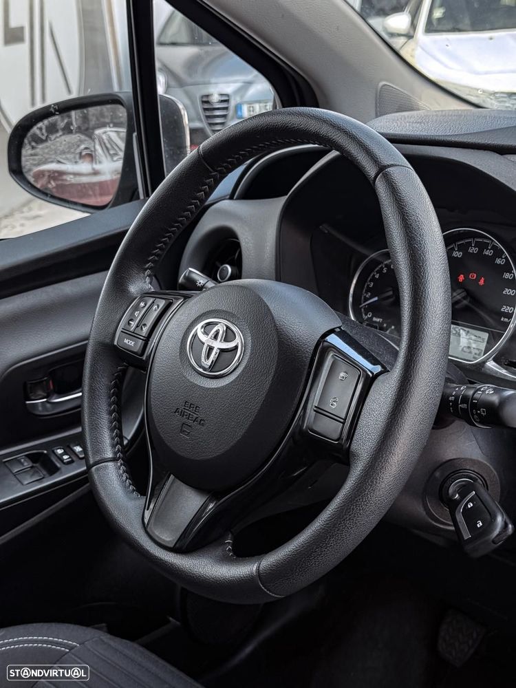 Toyota Yaris 1.0 VVT-i Exclusive - 9