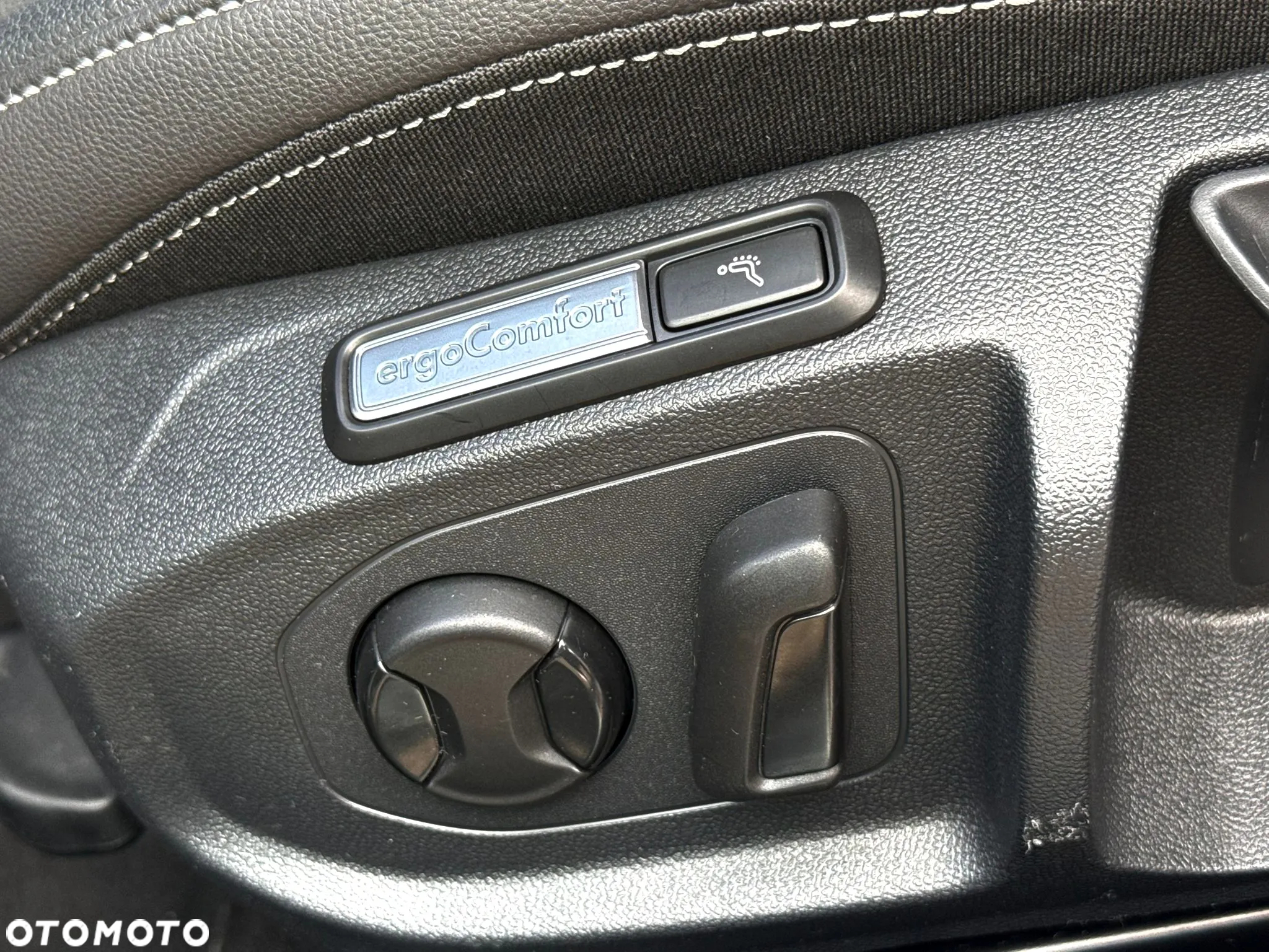 Volkswagen Arteon 2.0 TDI SCR 4Motion DSG R-Line - 20