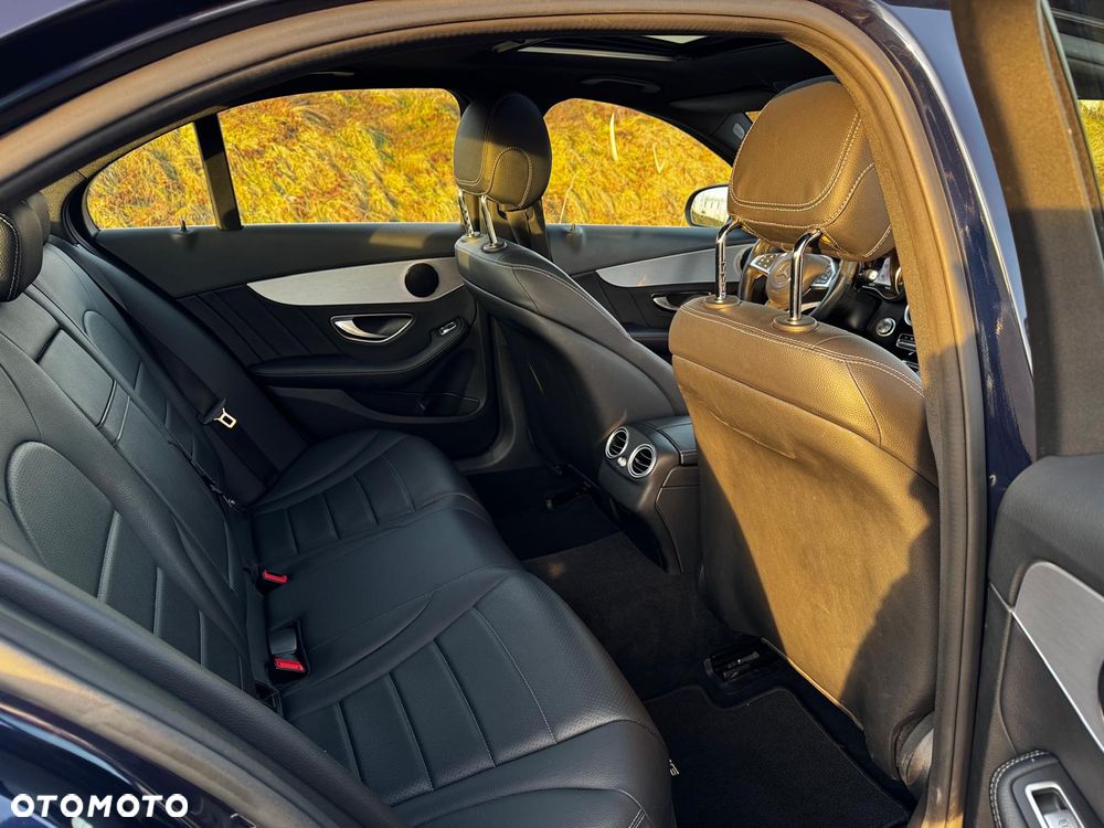 Mercedes-Benz Klasa C 220 d 9G-TRONIC AMG Line - 10