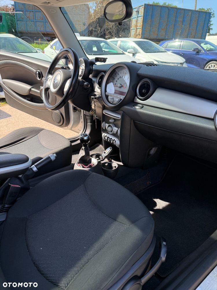 MINI Cooper - 13