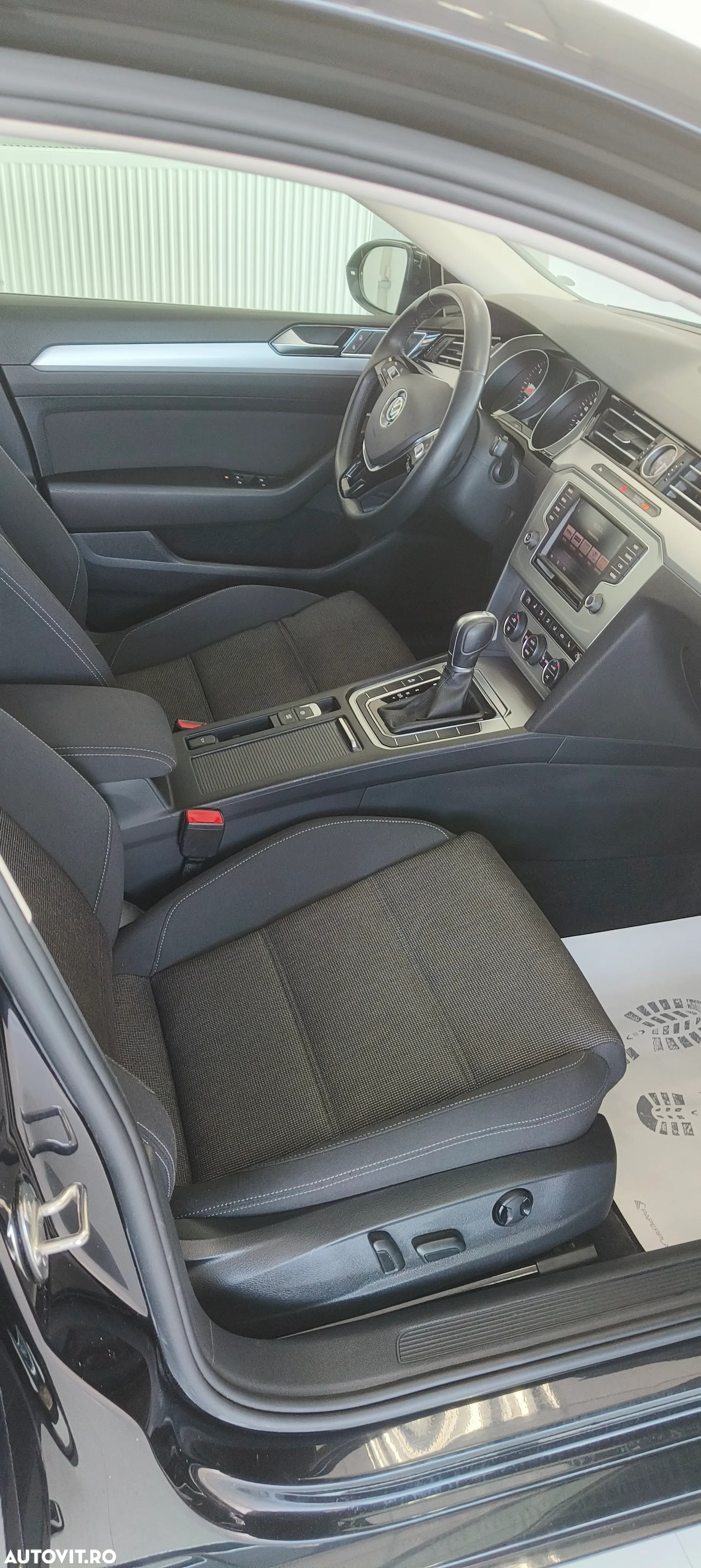 Volkswagen Passat Variant 2.0 TDI DSG Highline - 10