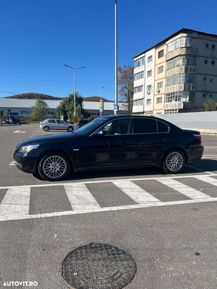 BMW Seria 5 525d xDrive Aut. - 12