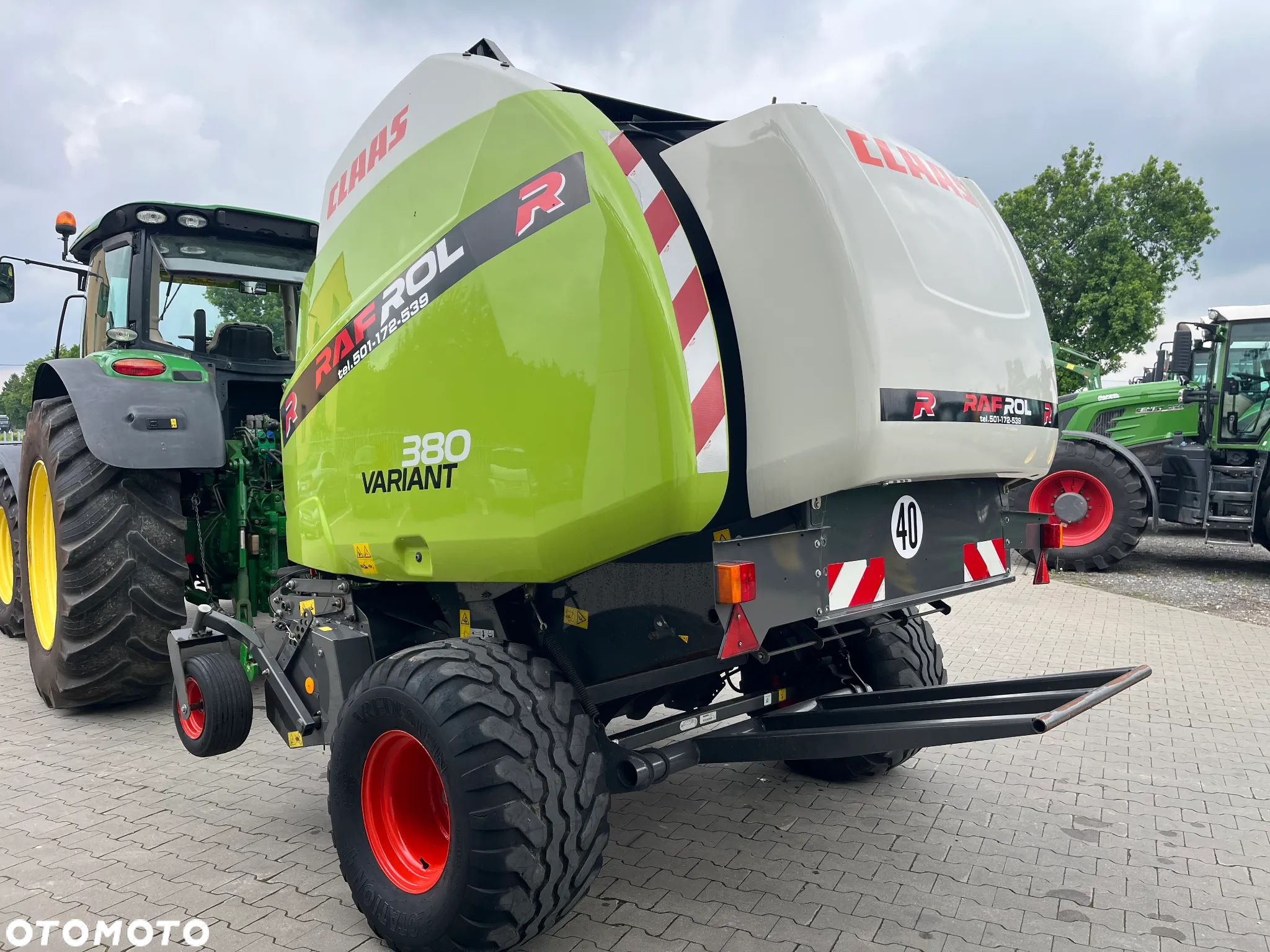 Claas Variant 380 - 5
