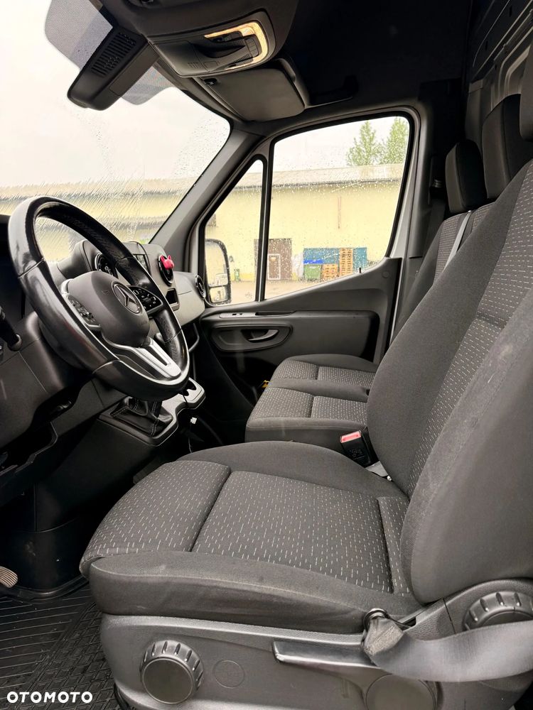 Mercedes-Benz Sprinter - 8