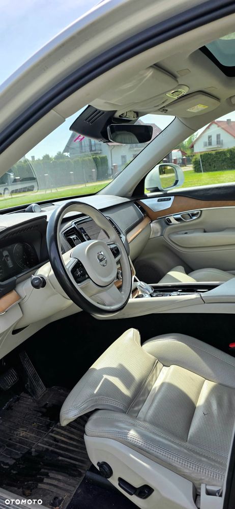 Volvo XC 90 - 11