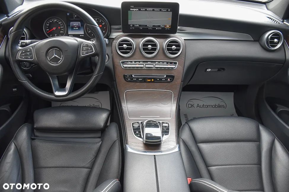 Mercedes-Benz GLC 300 4Matic 9G-TRONIC AMG Line - 19