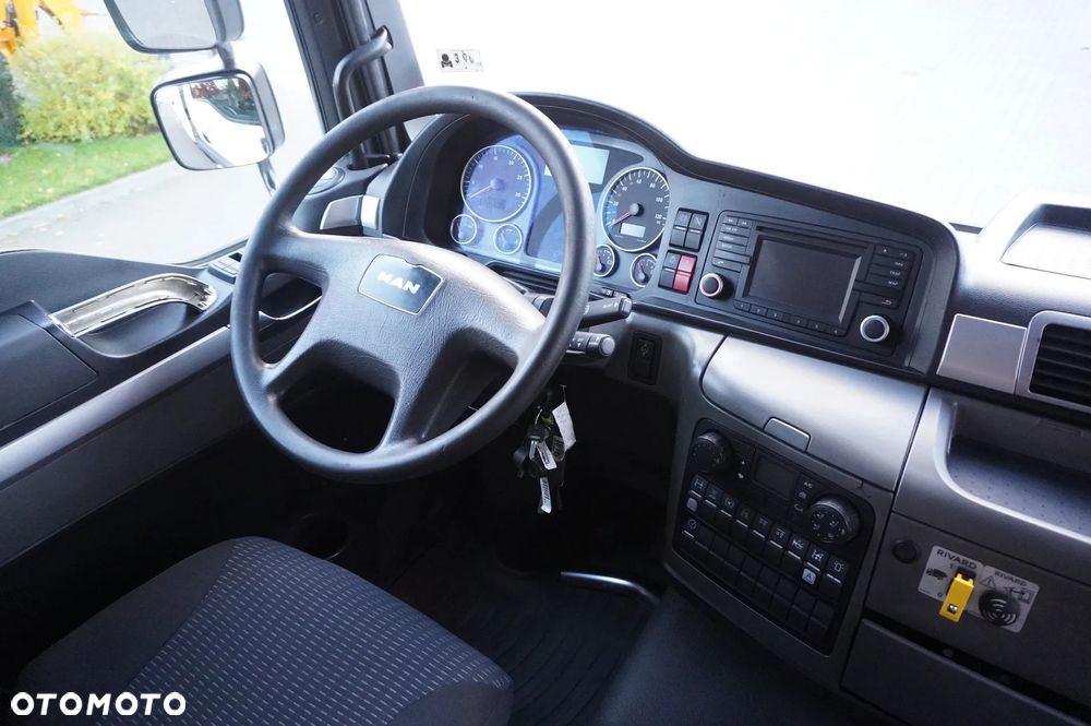 MAN TGM 26.340 E6 / Beczka asenizacyjna Rivard 11,8 m3 / 110 tys. km / oś skrętna - 24
