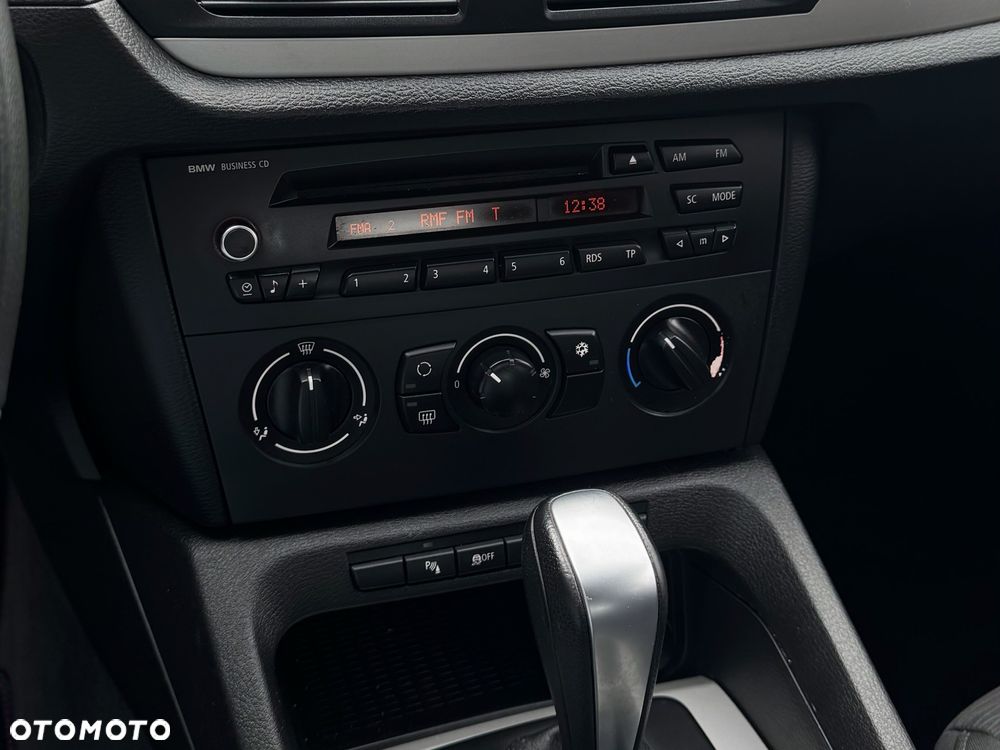 BMW X1 sDrive18i - 14