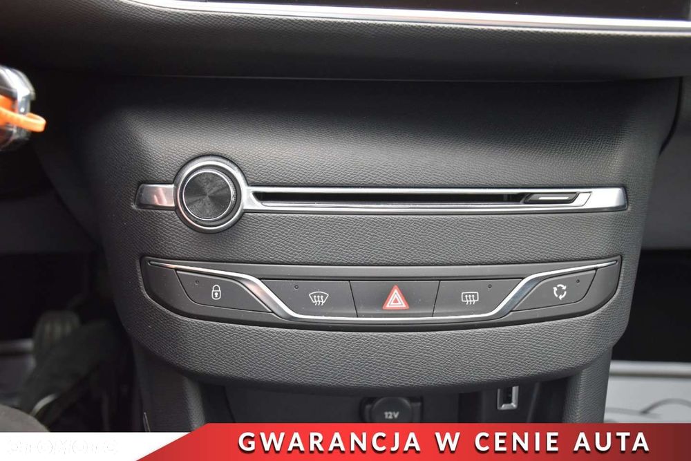 Peugeot 308 SW 1.6 BlueHDi Allure S&S - 26