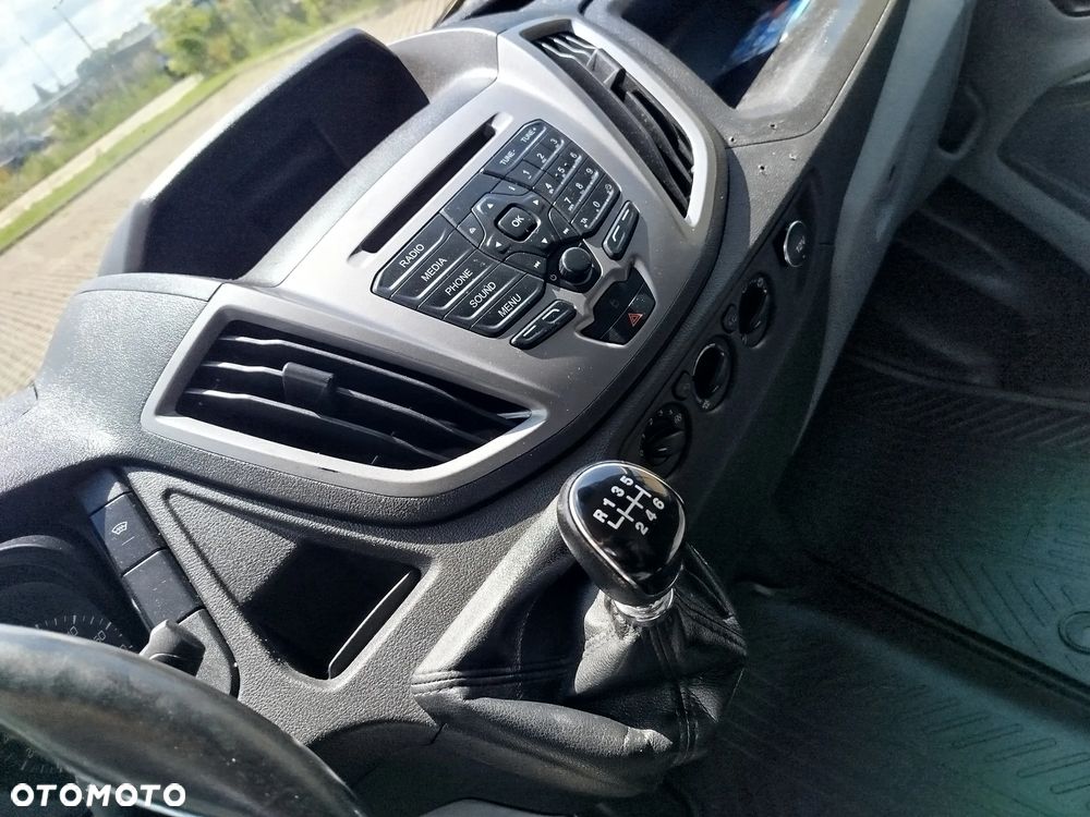 Ford Transit ŚREDNIAK KLIMA STAN SALON - 32