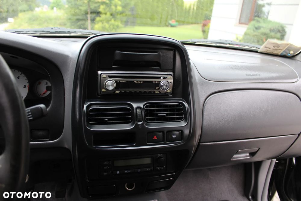 Nissan Pickup Navara - 20