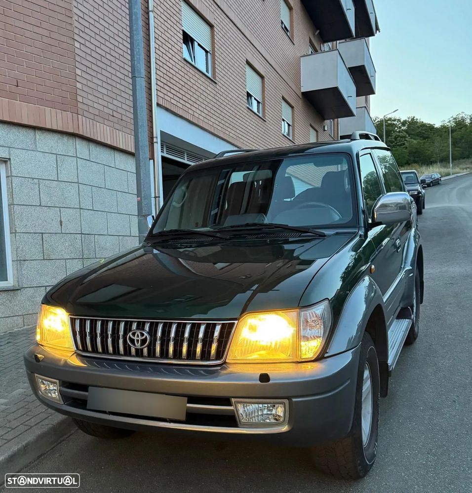 Toyota Land Cruiser - 5