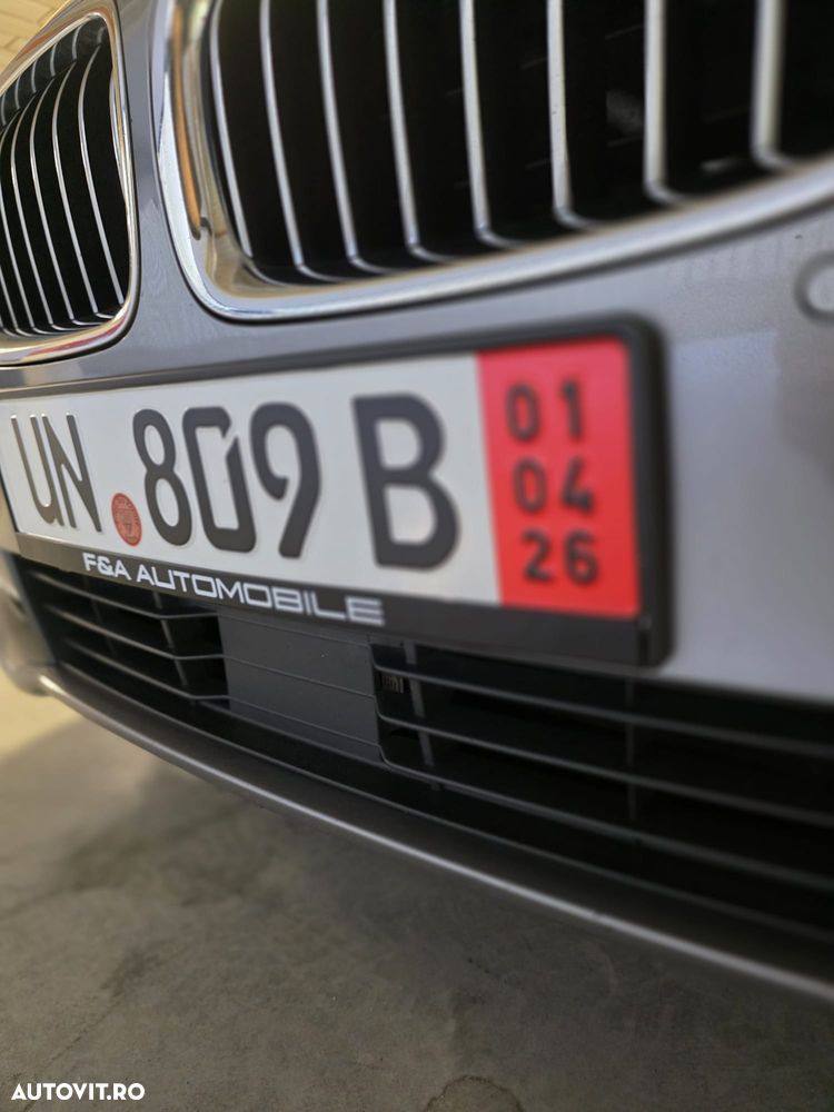 BMW Seria 5 520d Aut. Luxury Line - 14