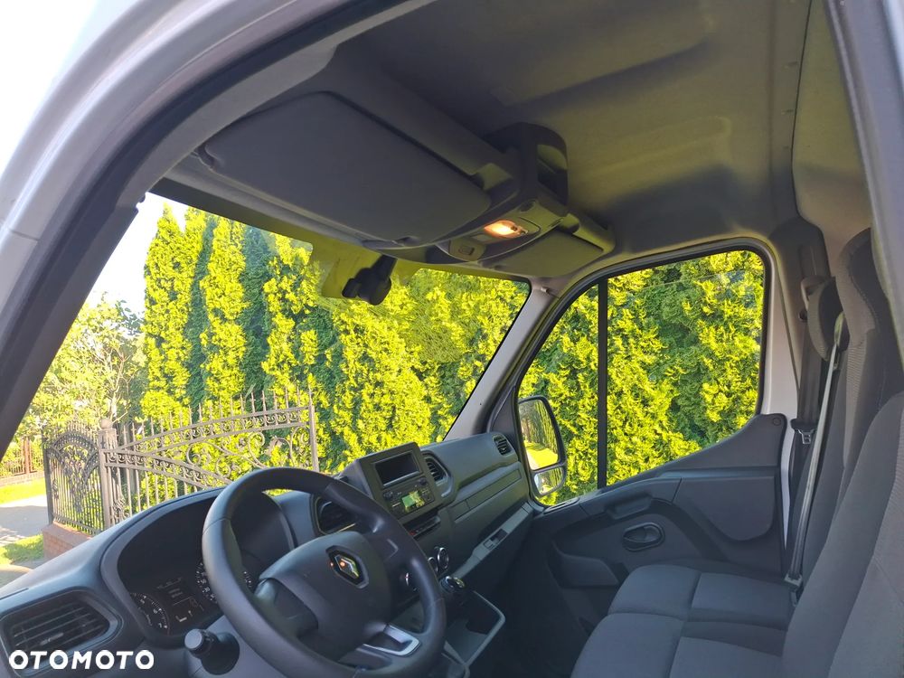 Renault Master 2.3 D 136 KM Salon PL - 20