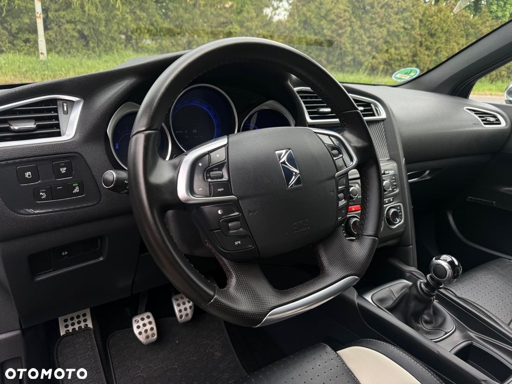Citroën DS4 HDi 165 SoChic - 6