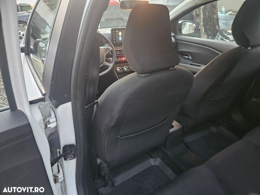 Dacia Logan TCe 90 MT6 Comfort - 8