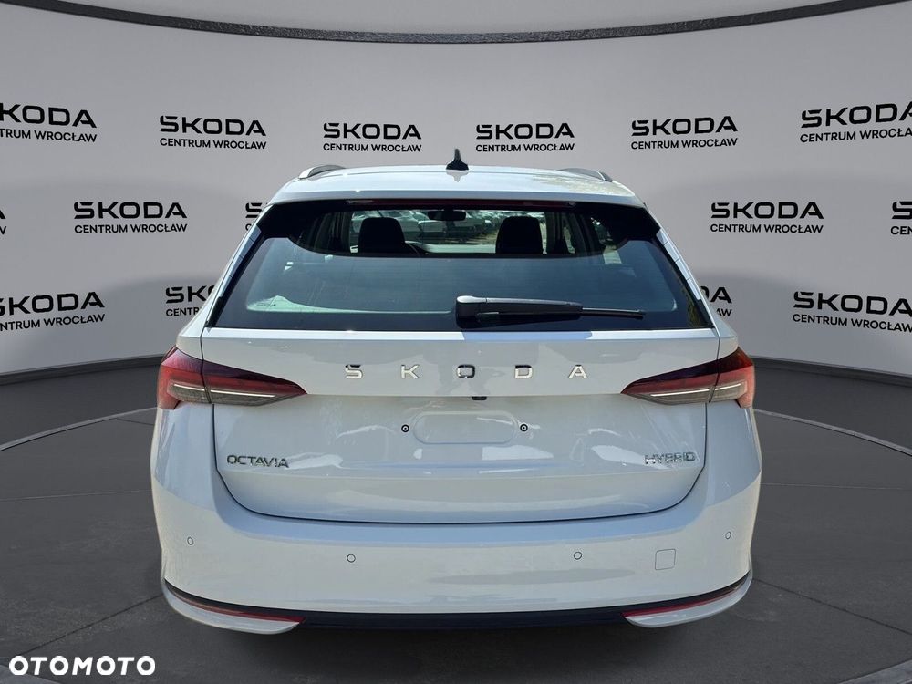 Skoda Octavia - 10