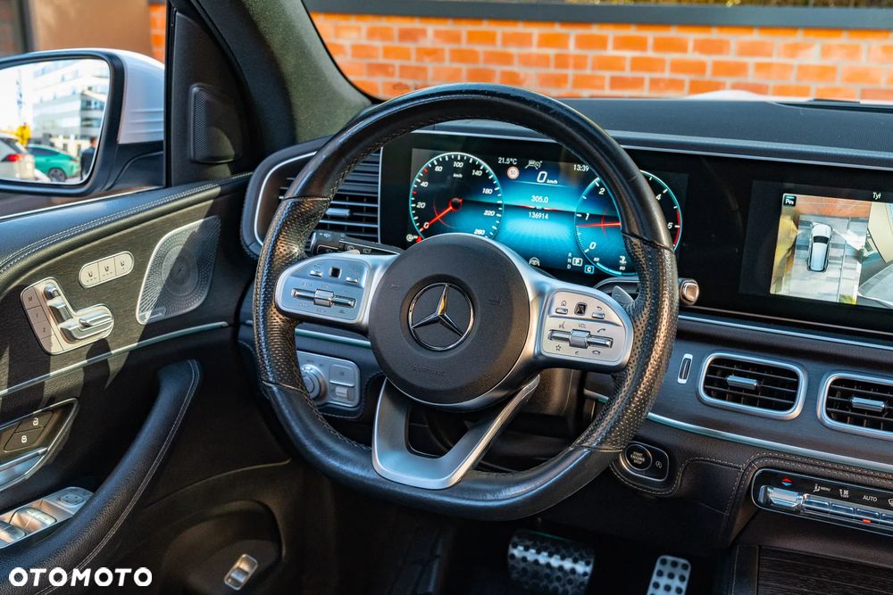 Mercedes-Benz GLS - 27