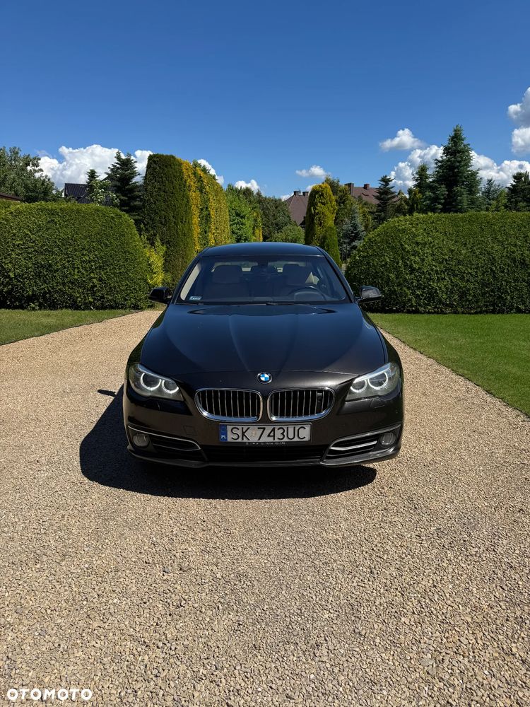 BMW Seria 5 530d xDrive Luxury Line - 2