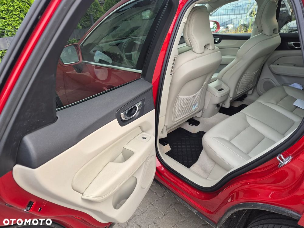 Volvo XC 60 T5 GPF AWD Inscription - 35