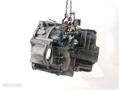 Caixa velocidades VW PASSAT 2.0TDi / JLU - 2