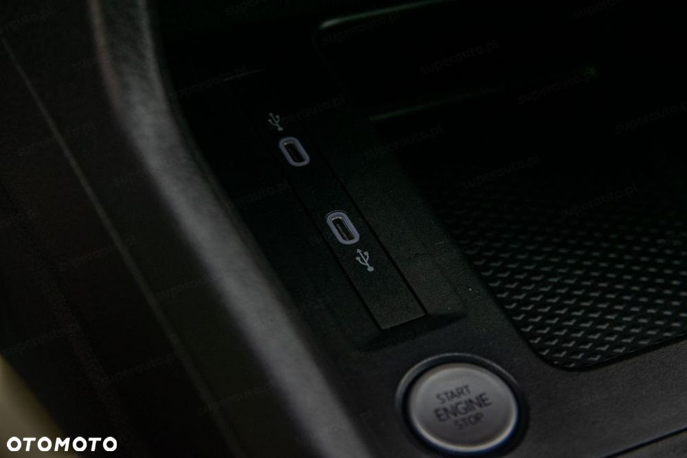 Ford Tourneo Connect Grand - 28