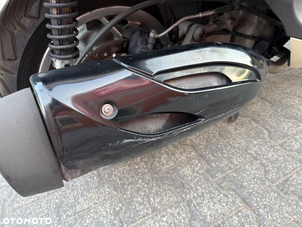 Piaggio X10 - 10