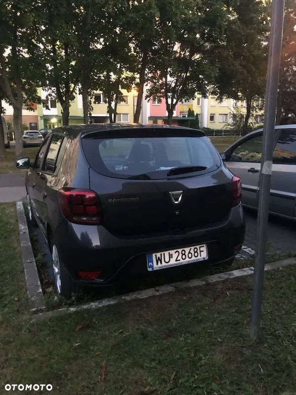 Dacia Sandero 1.2 16V Laureate - 4