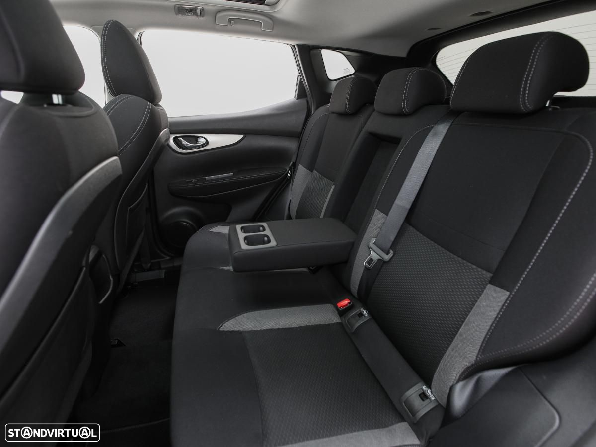 Nissan Qashqai 1.5 dCi N-Connecta - 10