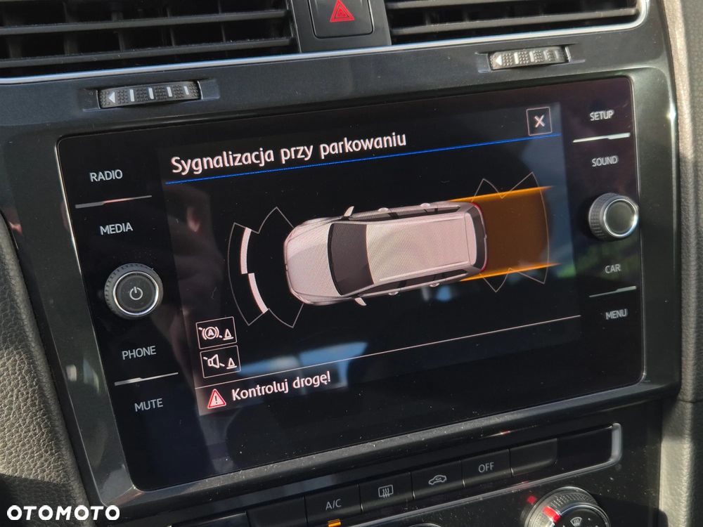 Volkswagen Golf VII 1.0 TSI BMT Trendline - 16