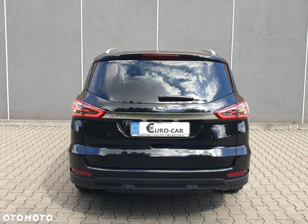 Ford S-Max - 8