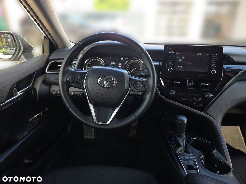 Toyota Camry 2.5 Hybrid Comfort CVT - 12