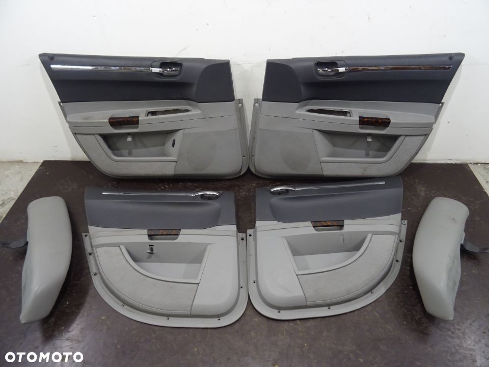 CHRYSLER 300C 04-10 KOMBI 3.0 CRD FOTELE GRZANE PRZÓD TYŁ - 10
