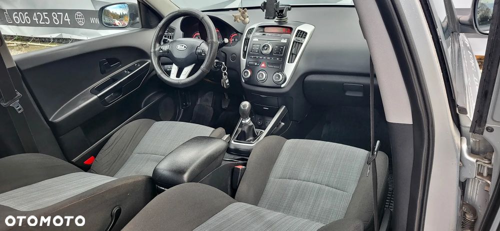 Kia Ceed Cee'd 1.6 Comfort - 13