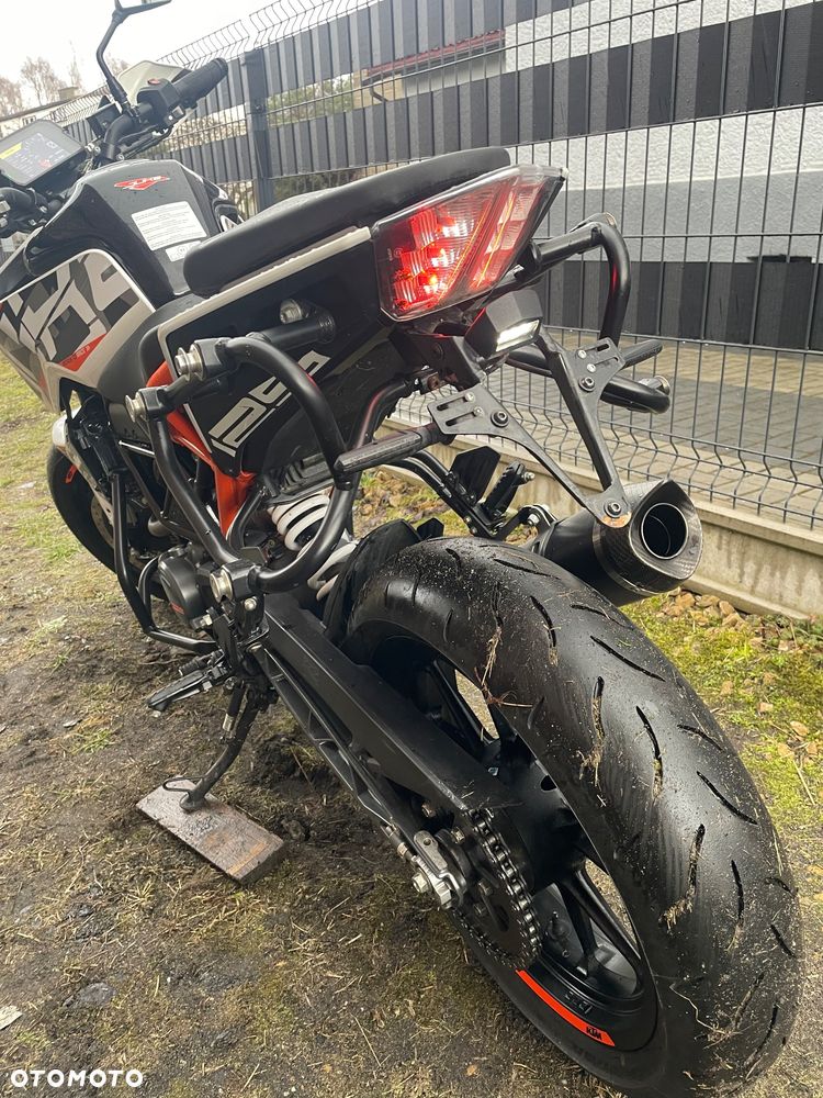 KTM Duke - 18