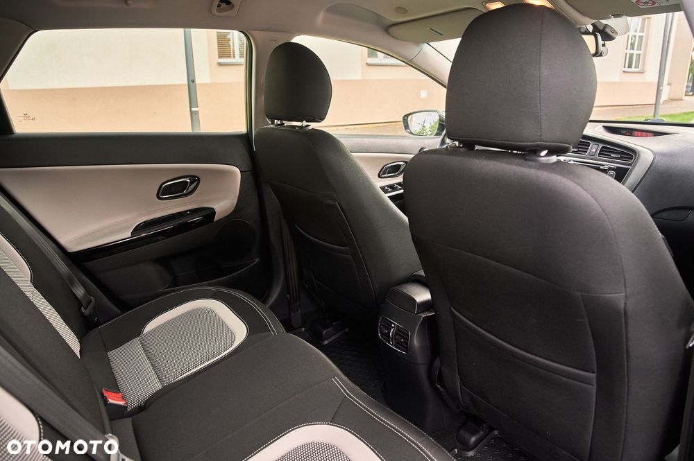 Kia Ceed 1.6 CRDi Business Line - 34