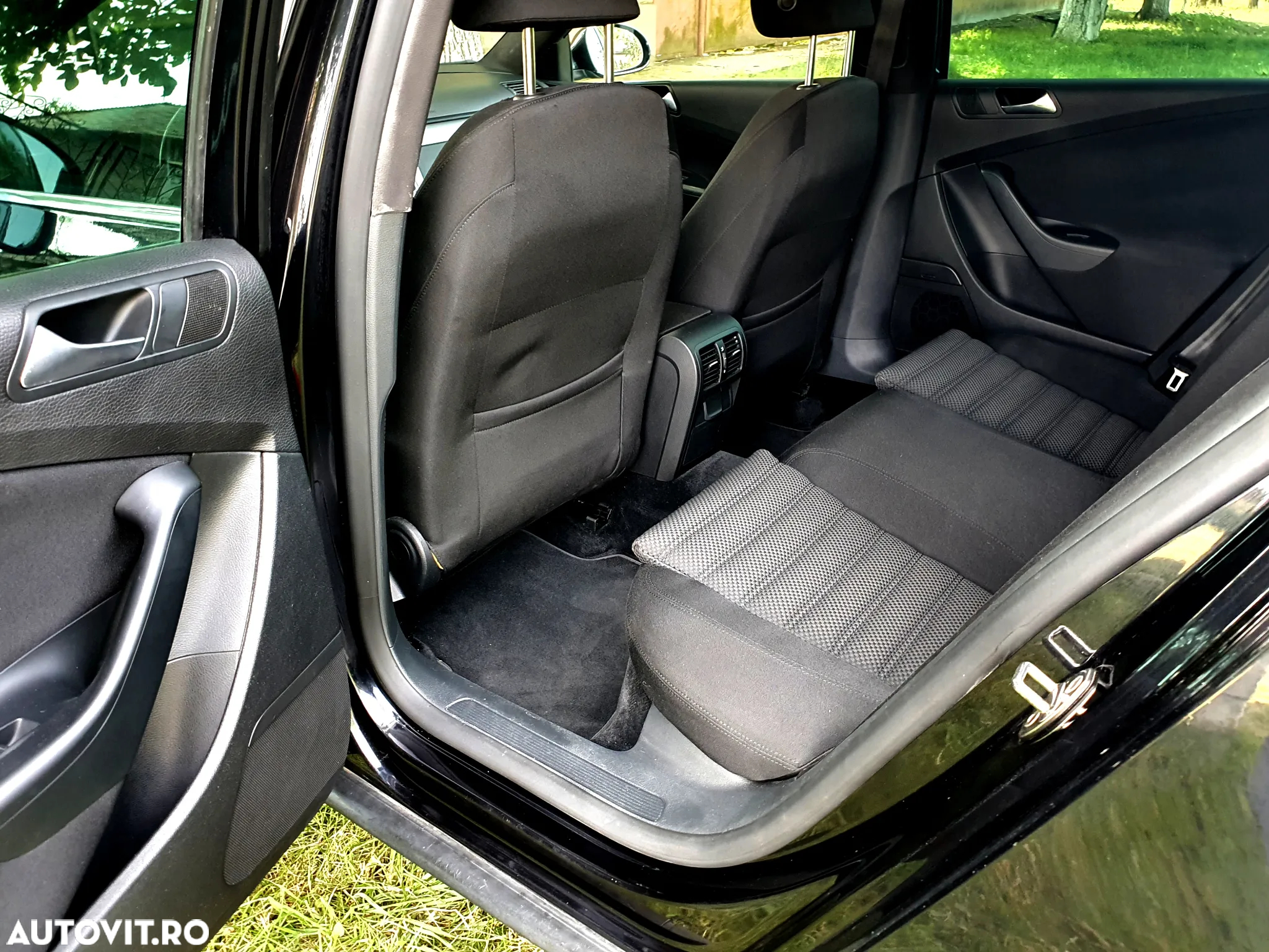 Volkswagen Passat 2.0 TDI BlueMotion Tehnology DSG Highline - 11
