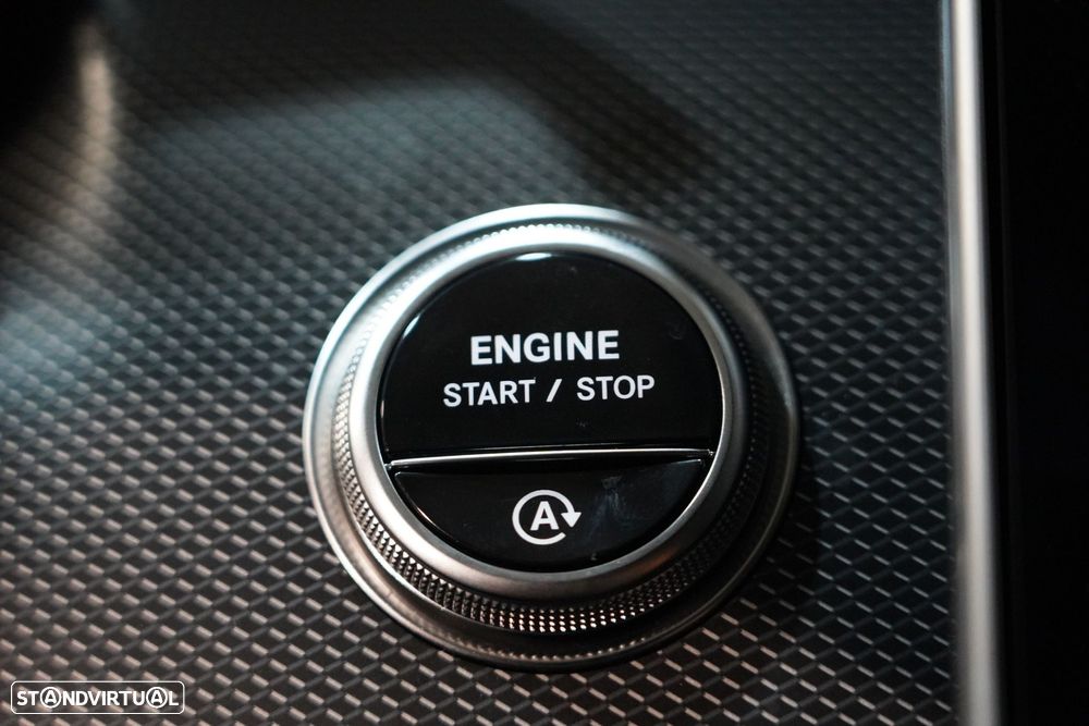 Mercedes-Benz C 300 d AMG Line - 19